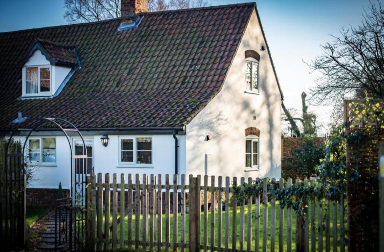 Dreamy Suffolk Country Cottage Escape Aldeby Экстерьер фото